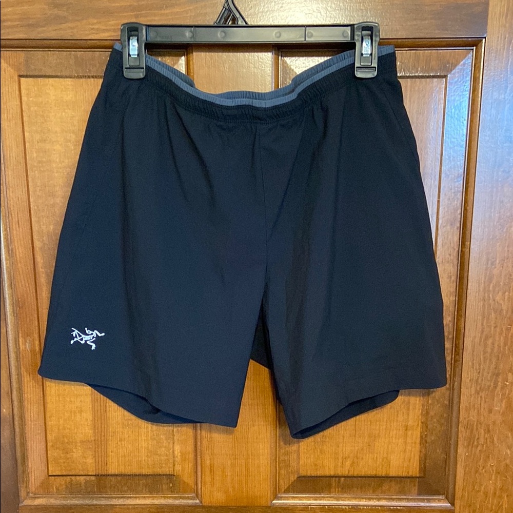 Arc'teryx Men's Athletic Shorts - Black